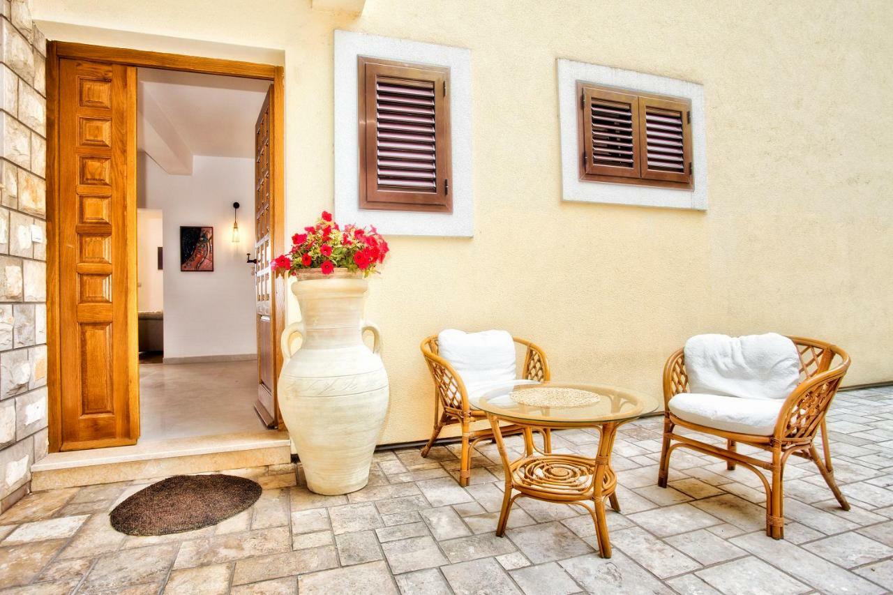 Apartments Herceg Novi Buitenkant foto