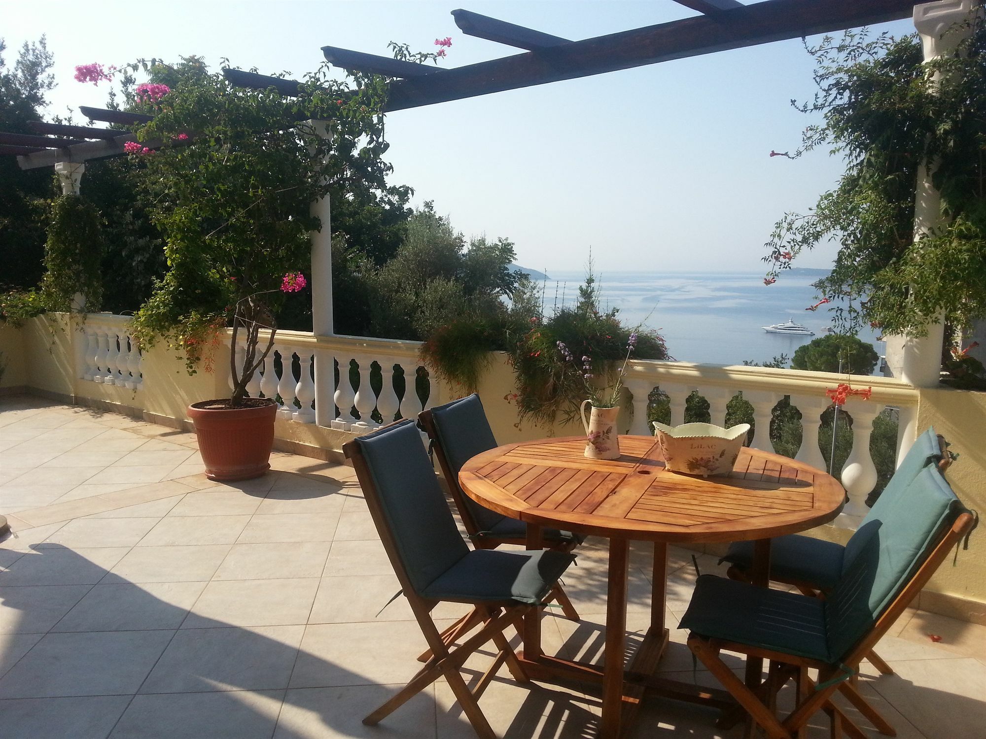 Apartments Herceg Novi Buitenkant foto